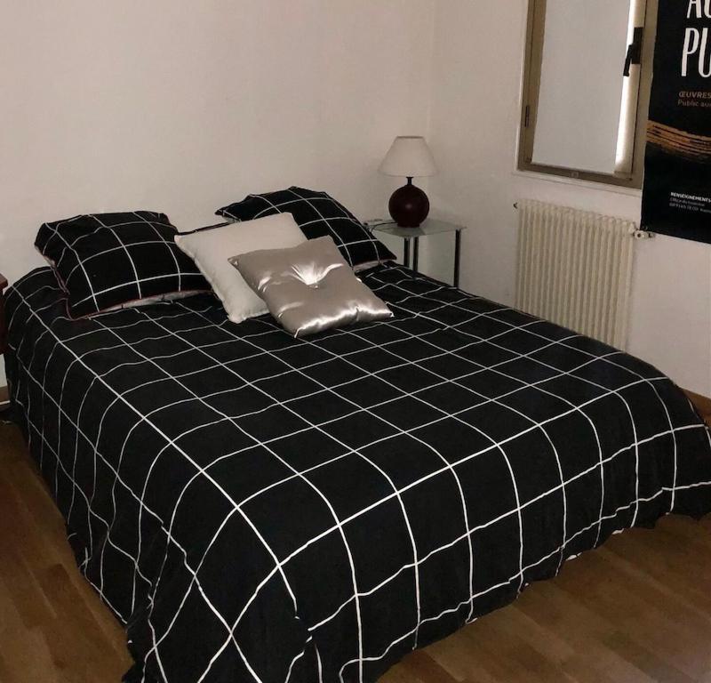 Serenity Chambre D'Hote Au Calme Des Maitres Tibetains Y Ont Sejourne 15 Mn Des Plages Apartman Mougins Kültér fotó